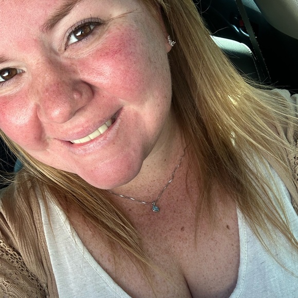 Meet your Posher, Kelly - Picture 1 of 1